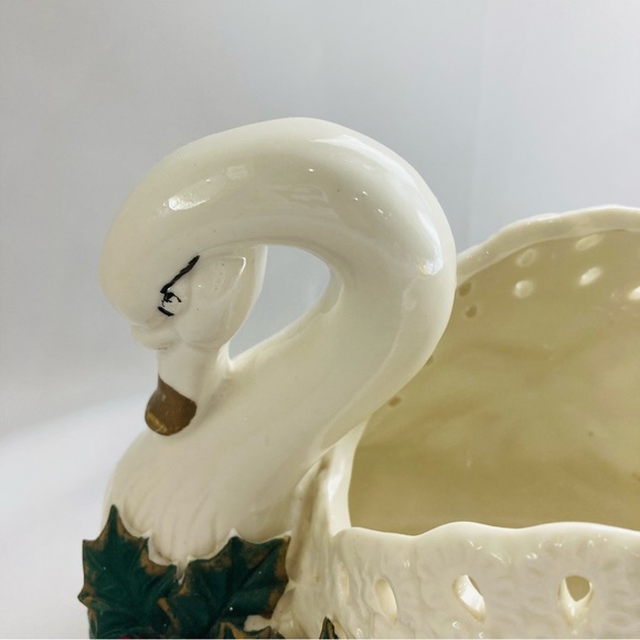 Vintage swan planter/vase - Picture 4 of 13